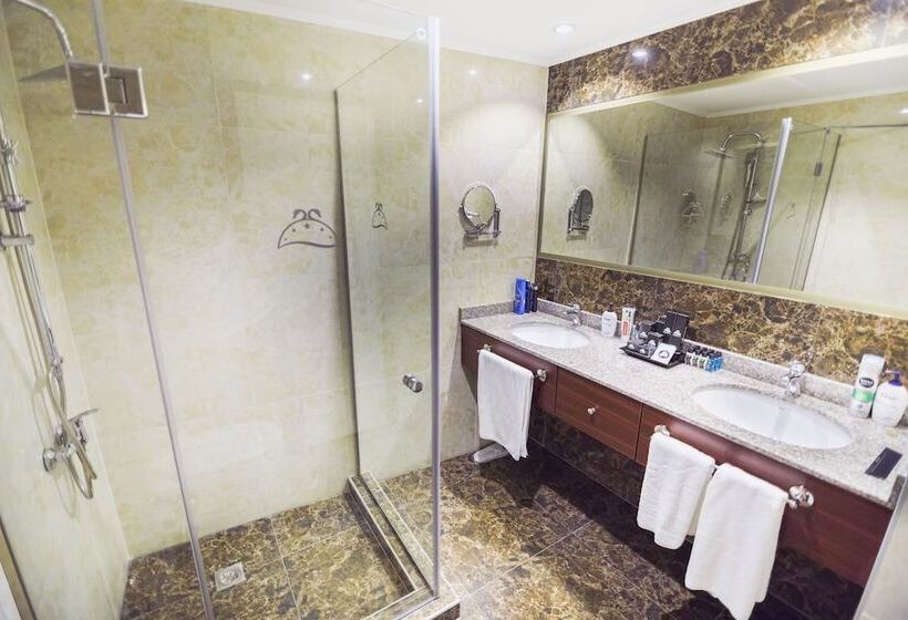 هتل Izgrev Spa&aqua Park