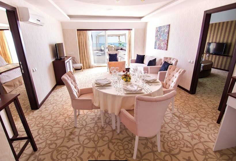 هتل Izgrev Spa&aqua Park