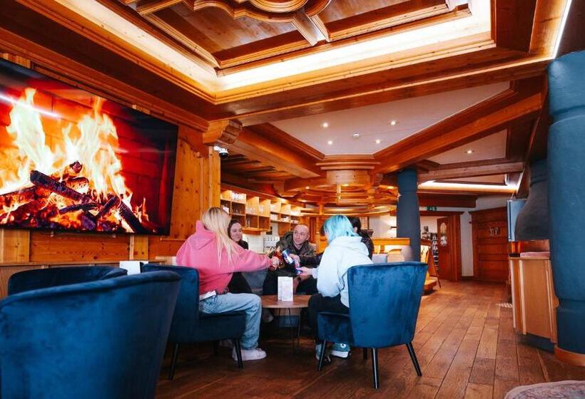 Wellness Aparthotel Lechlife Incl Pool   400m Zum Skilift