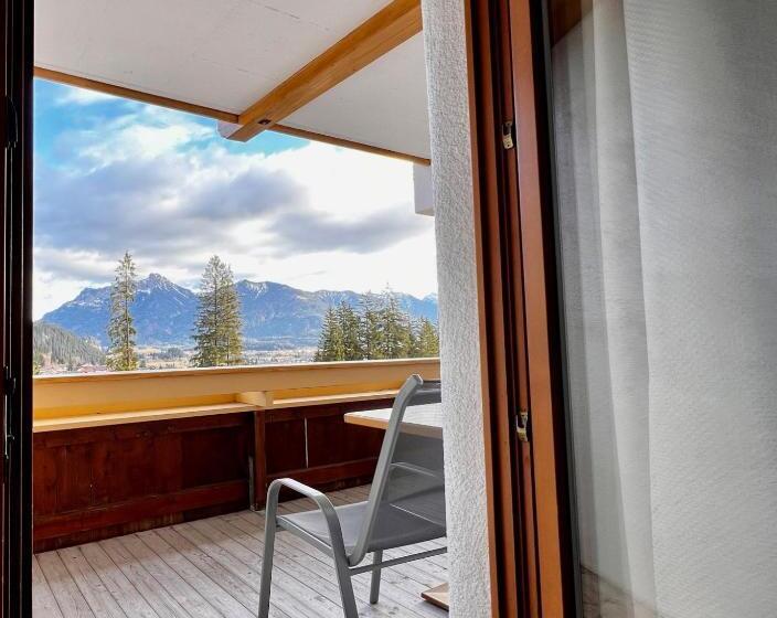 Wellness Aparthotel Lechlife Incl Pool   400m Zum Skilift