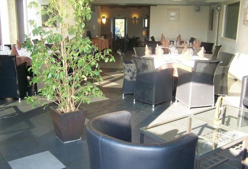 Отель Les Mignees