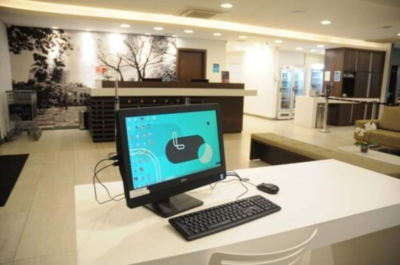 בית מלון כפרי Golden Tower Aeroporto   Lizz   By Fênix Hotéis