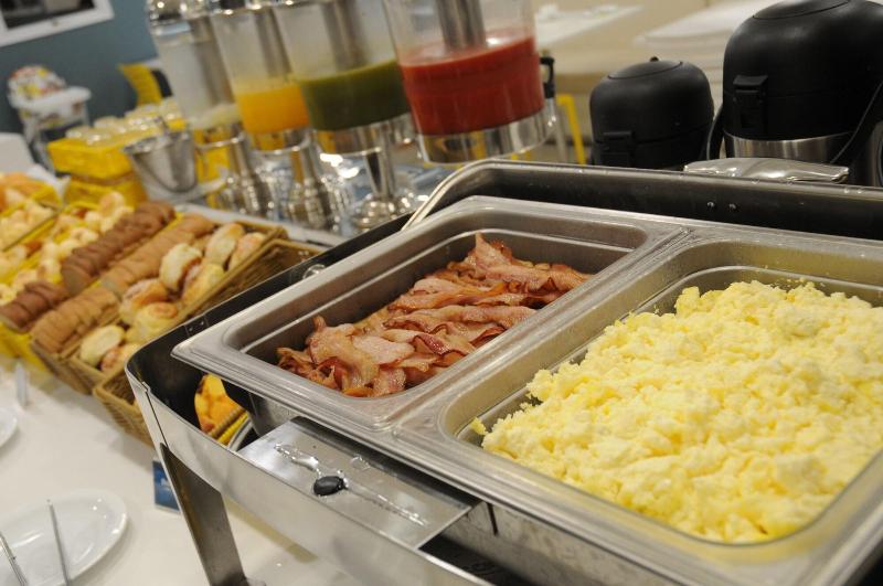 בית מלון כפרי Golden Tower Aeroporto   Lizz   By Fênix Hotéis