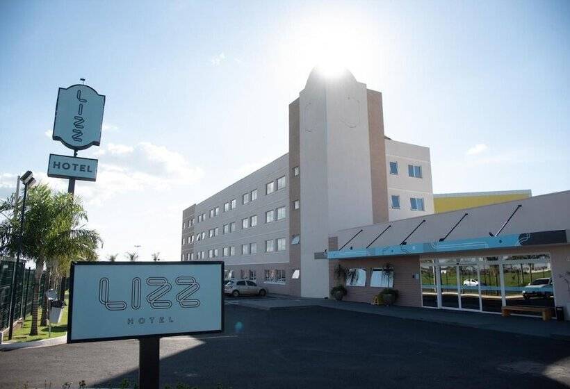 בית מלון כפרי Golden Tower Aeroporto   Lizz   By Fênix Hotéis