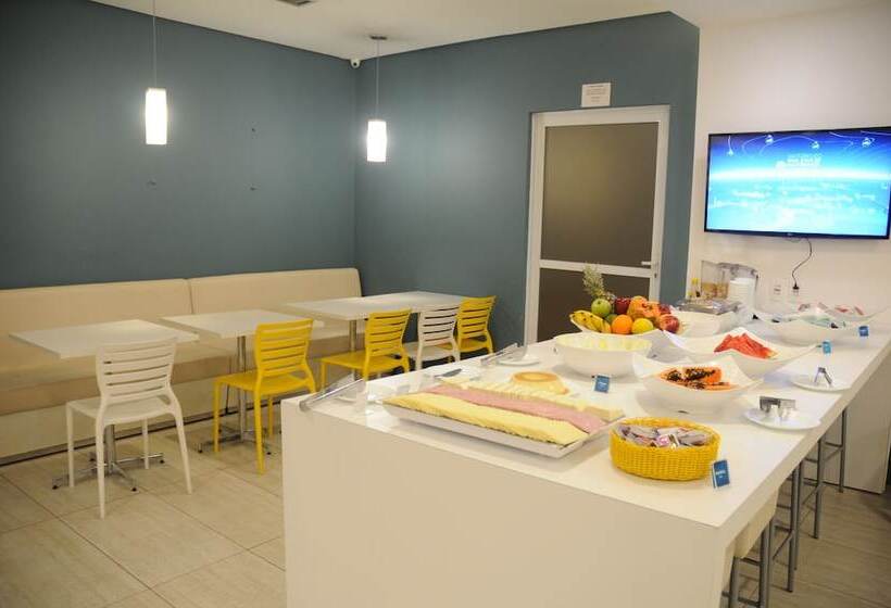 בית מלון כפרי Golden Tower Aeroporto   Lizz   By Fênix Hotéis