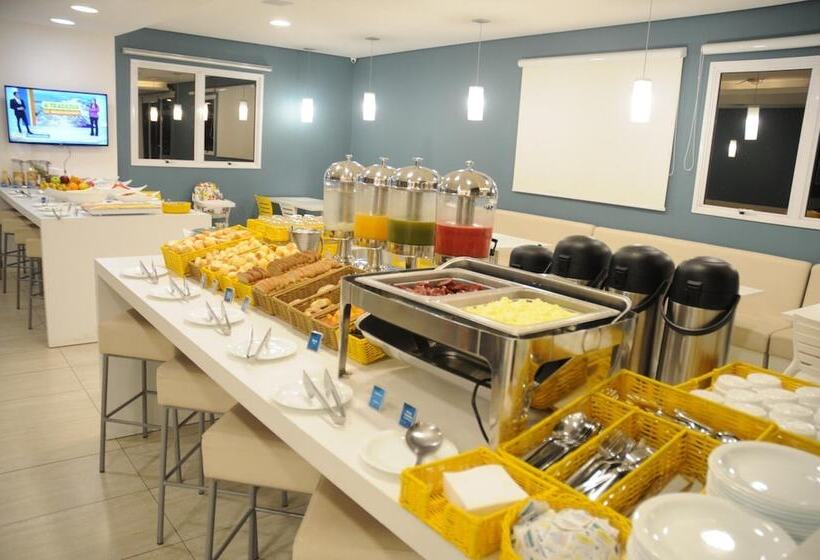 בית מלון כפרי Golden Tower Aeroporto   Lizz   By Fênix Hotéis