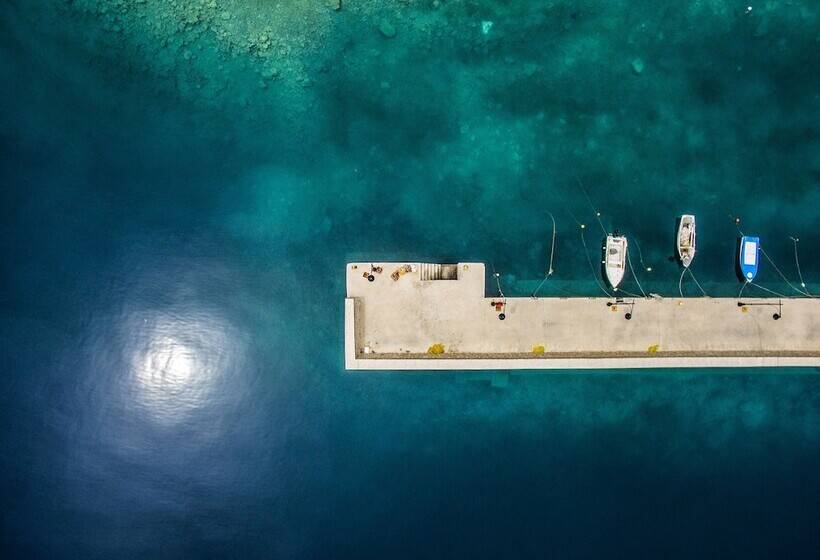 هتل Miradouro Seafront Residences