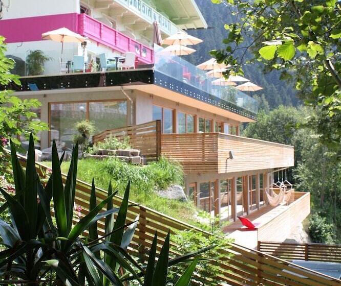 בית מלון כפרי Mountain & Soul