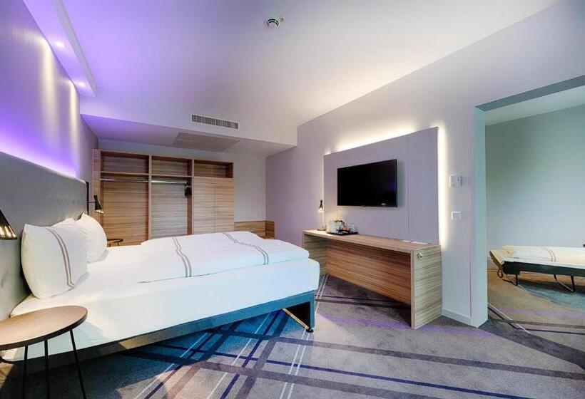 هتل Premier Inn Hannover City University