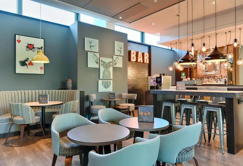 ホテル Premier Inn Hannover City University