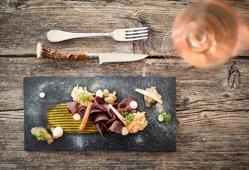 Regitnig   4 Sterne Hotel Und Chalets