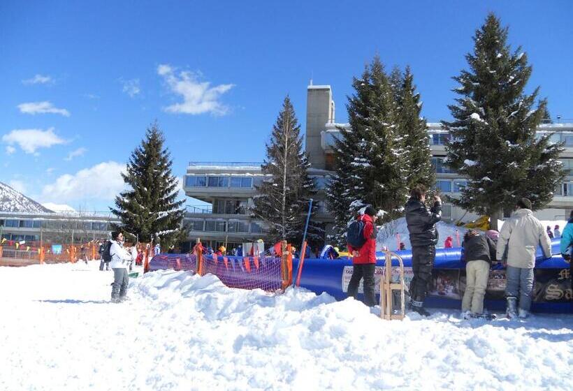 בית מלון כפרי Th 1400