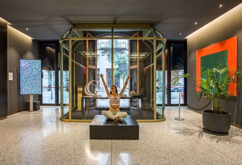 Отель Room Mate Gerard