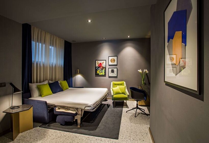 Отель Room Mate Gerard