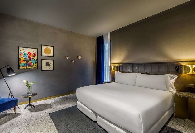 Отель Room Mate Gerard