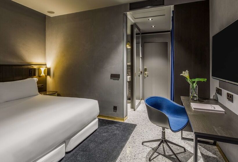 Отель Room Mate Gerard