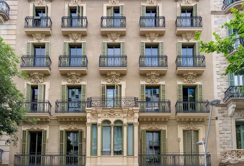 Отель Room Mate Gerard