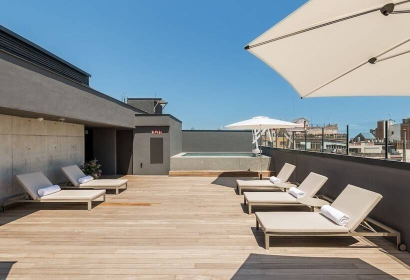 Отель Room Mate Gerard