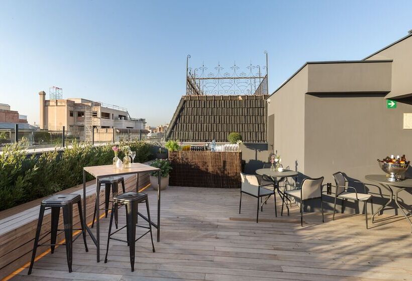 Отель Room Mate Gerard