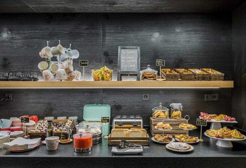 Отель Room Mate Gerard