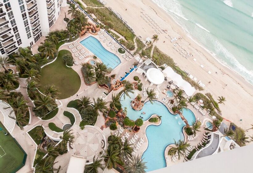 בית מלון כפרי Private Ocean Condos At Trump Sunny Isles