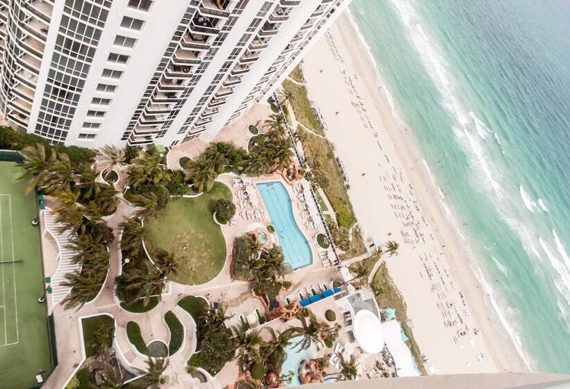 בית מלון כפרי Private Ocean Condos At Trump Sunny Isles