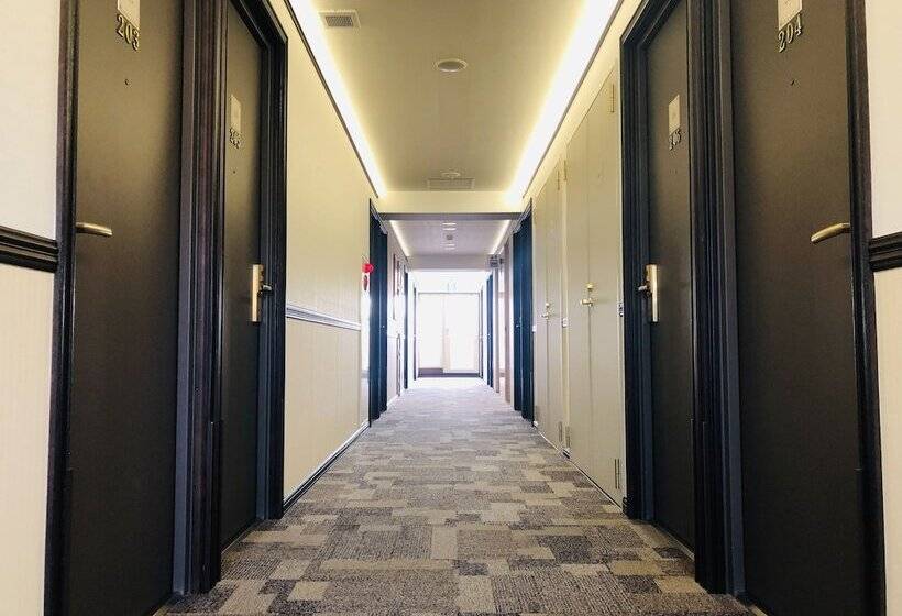 Отель Toyoko Inn Maibara-eki Shinkansen Nishi-guchi