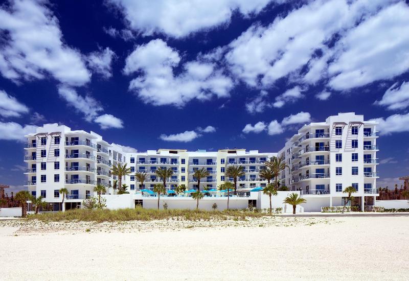 فندق Treasure Island Beach Resort