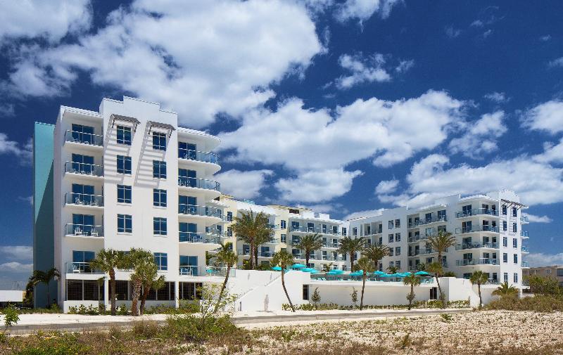 فندق Treasure Island Beach Resort