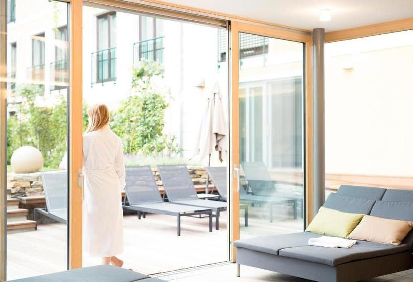 ホテル Weinlandhof