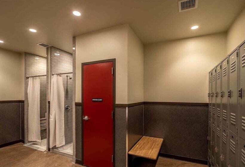 Lances West By Ski Country Resorts