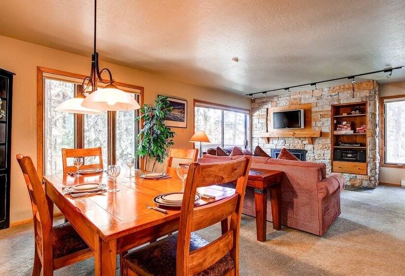 Lances West By Ski Country Resorts