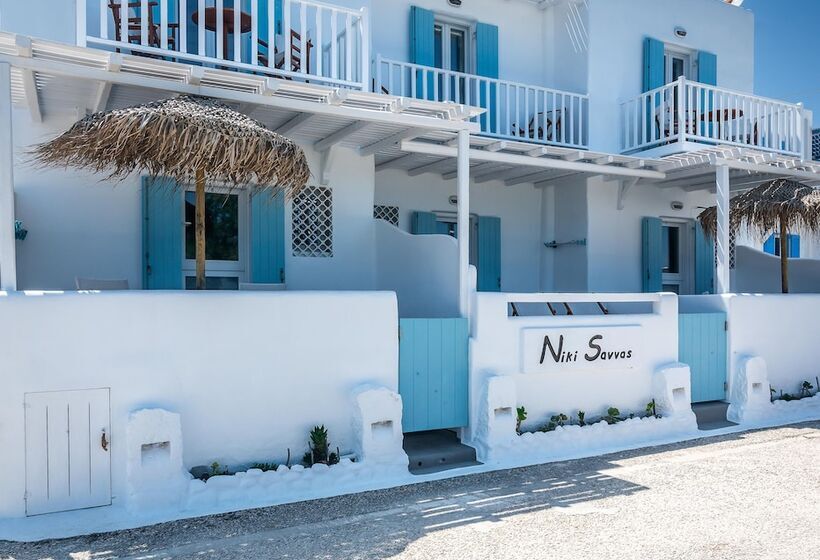 Niki Savvas Studio & Suites