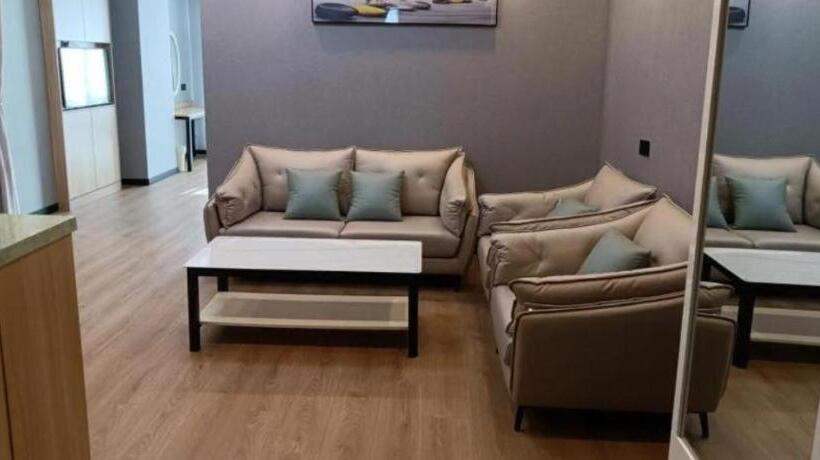 Отель Greentree Inn Chuzhou City Quanjiao County High Speed Italy Trade City Business