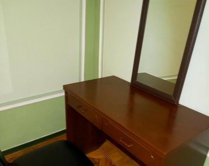 호스텔 Royal Boutique Hotel On Kievyan