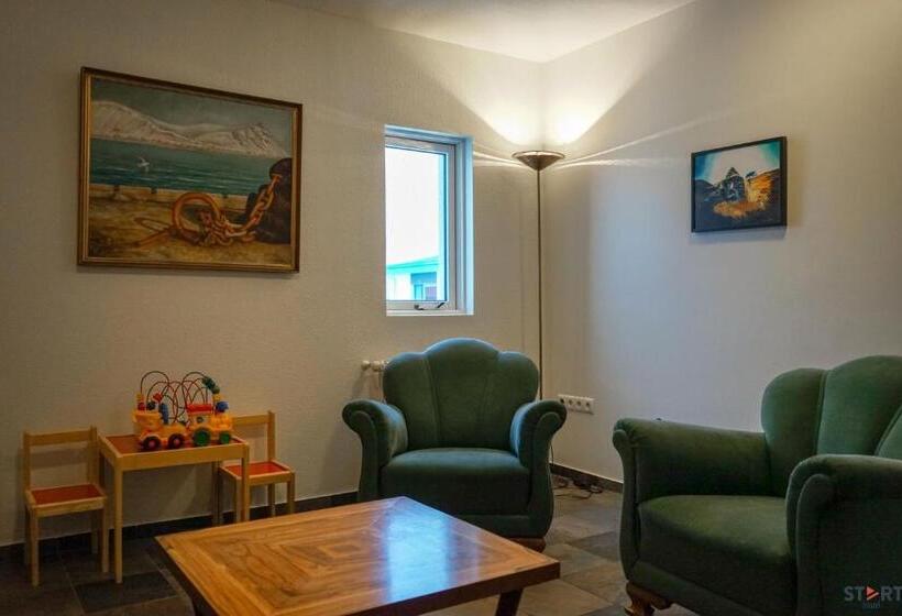 هاستل Start Keflavik Airport