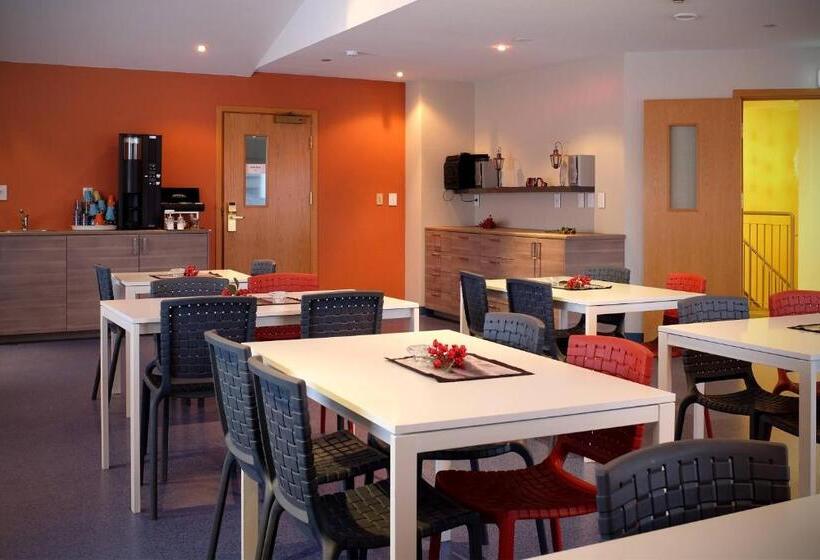 هاستل Start Keflavik Airport