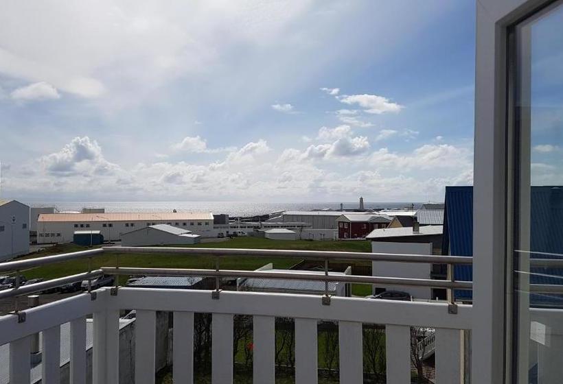 Akranes Hi Hostel - Staywest