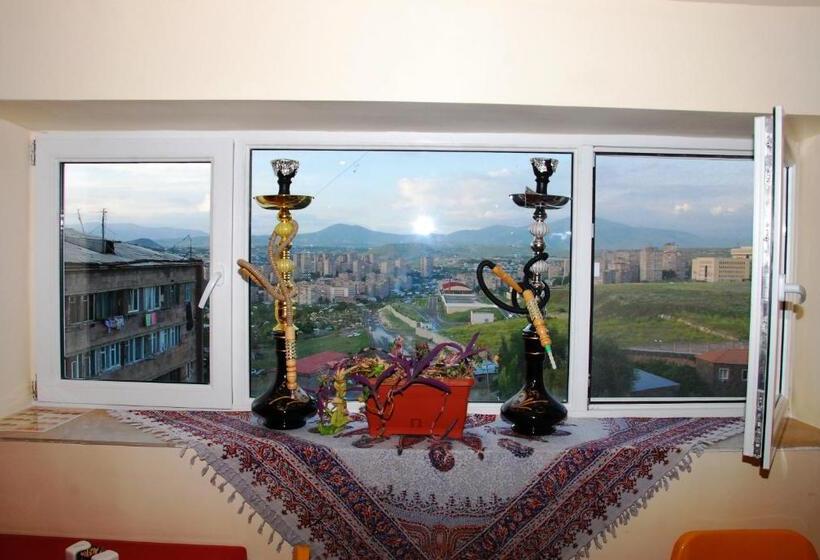 Armenia Hostel