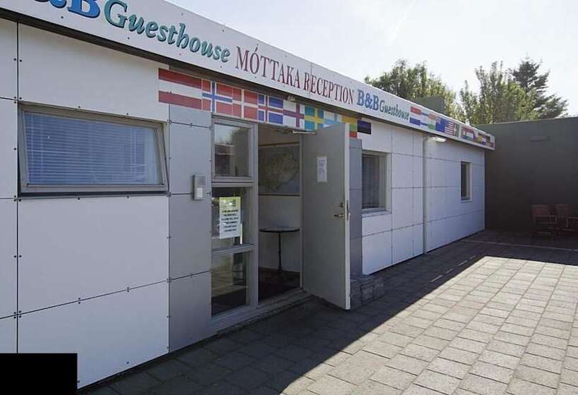 B&b Guesthouse   Bed And Breakfast Keflavik Centre