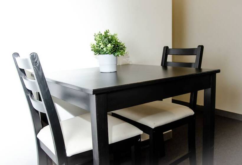 B&b Guesthouse   Bed And Breakfast Keflavik Centre