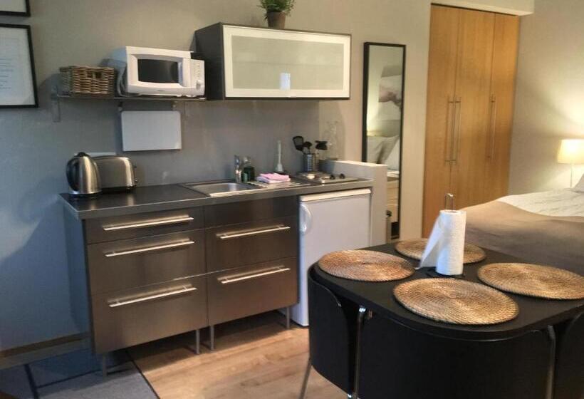 تختخواب و صبحانه A. Bernhard Guest House