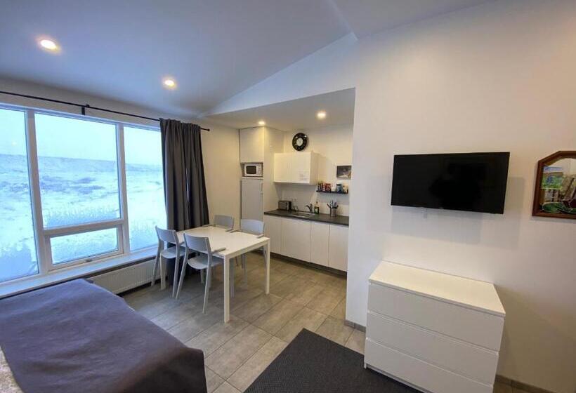 تختخواب و صبحانه Ace Guesthouse