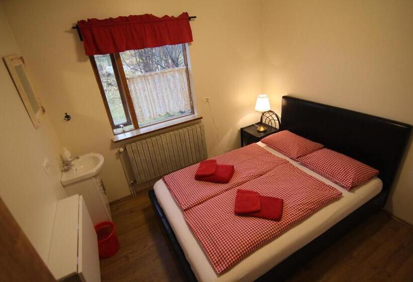 تختخواب و صبحانه Cja Guesthouse