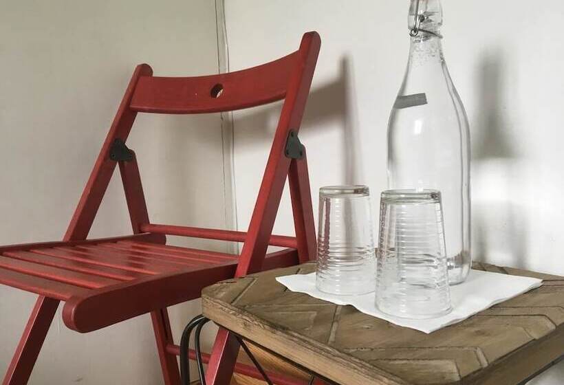 تختخواب و صبحانه Dynjandi Guesthouse