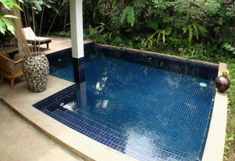 تختخواب و صبحانه Enkosa 4 Bedroom Wooden Luxury House