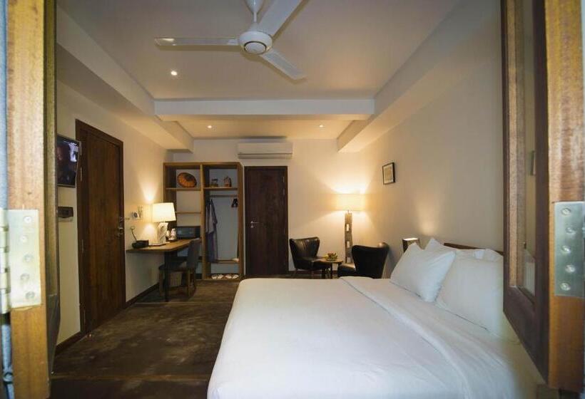 住宿加早餐 Enkosa 4 Bedroom Wooden Luxury House