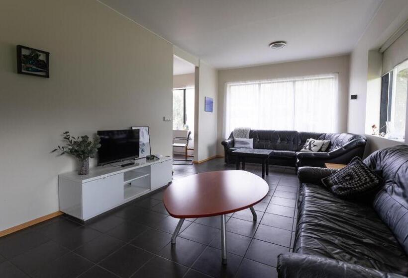 تختخواب و صبحانه Guesthouse Dalbaer