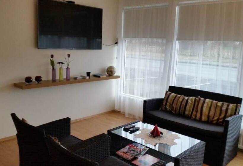 تختخواب و صبحانه Hvammstangi Guesthouse