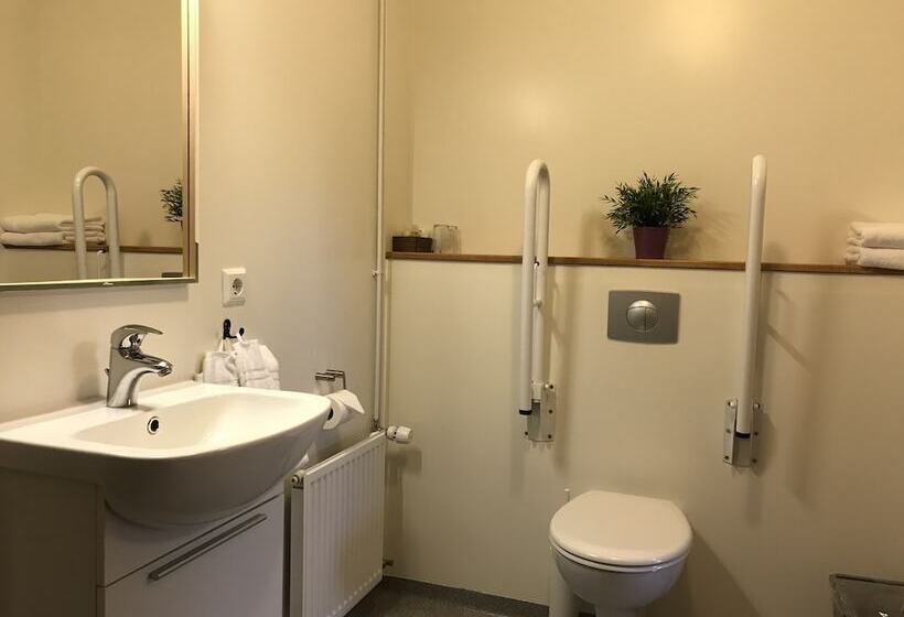 تختخواب و صبحانه Hvammstangi Guesthouse